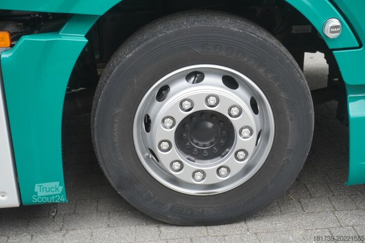 Schiebeplane & Anhänger MAN TGX 18.470 / 2022 / Curtainsider 19 EPAL