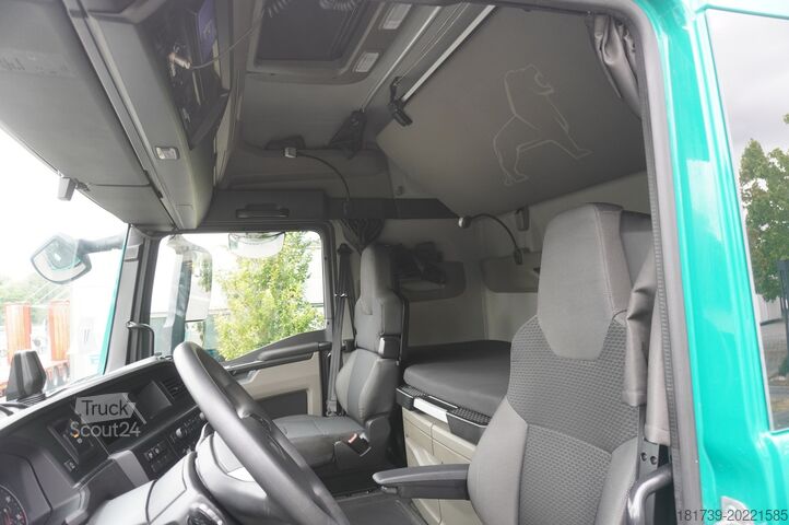 Schiebeplane & Anhänger MAN TGX 18.470 / 2022 / Curtainsider 19 EPAL