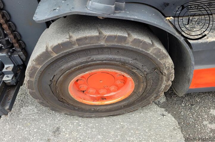 Electric 4-wheeler Linde E25L Neue Batterie