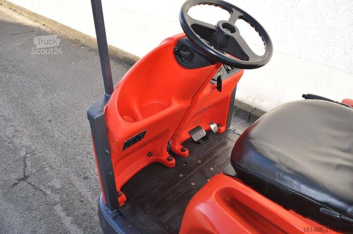 Vontatási traktor Linde P60Z