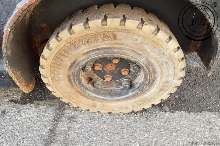 Vontatási traktor Linde P60Z