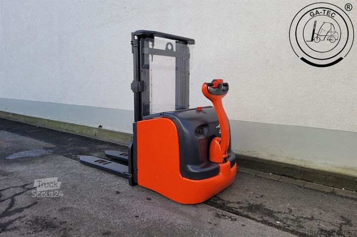 Empilhador manual Linde L14