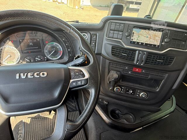 камион платформа с брезент Iveco S-Way 260SY48 Pritsche 9.60m mit Plane