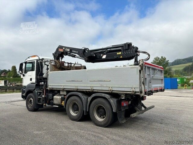 Kolmisivuinen kippiauto MAN TGS 33.480 Kipper+HIAB 192-5