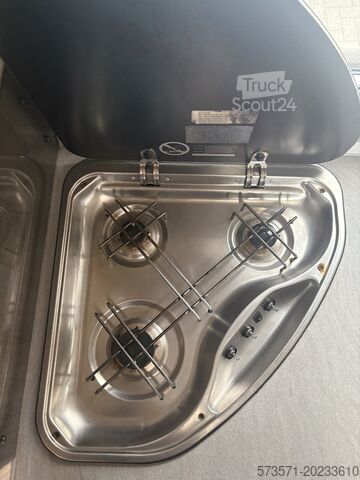 Ημι-ενσωματωμένο αυτοκινούμενο τροχόσπιτο Fiat Ducato Carasuite 650 MF | Teilintegriert | Voll ausgestattet