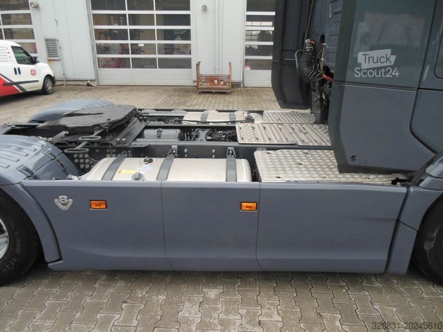 Tractor estándar SCANIA 660 S, V8, RETARDER, VOLL LUFT, TOP!!!