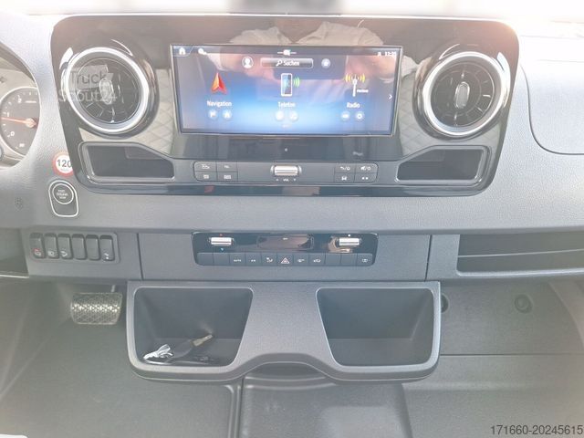 Ημιενσωματωμένο αυτοκινούμενο τροχόσπιτο HYMER/ERIBA ML-T CrossOver 570 Winter Paket, Leder, AHK