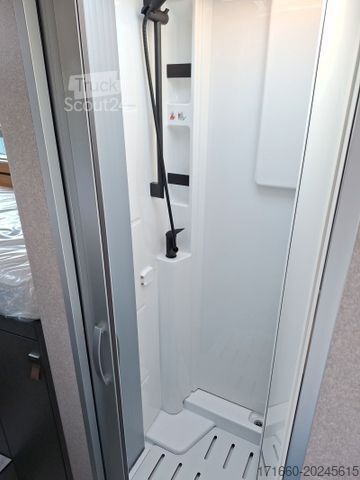 Półzintegrowany kamper HYMER/ERIBA ML-T CrossOver 570 Winter Paket, Leder, AHK