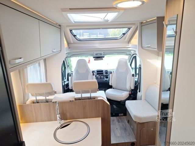 Camping-car semi-intégré CARADO T 328