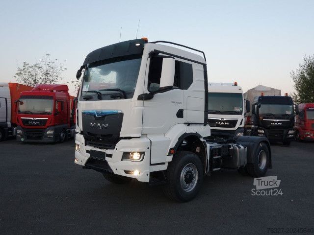 Trattore stradale standard MAN TGS 18.520 4x4H BL SA Weiß Neu 18km PriTader