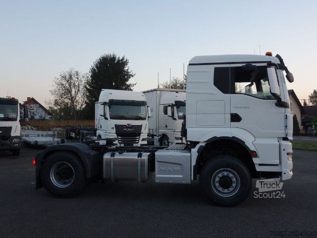 Trattore stradale standard MAN TGS 18.520 4x4H BL SA Weiß Neu 18km PriTader