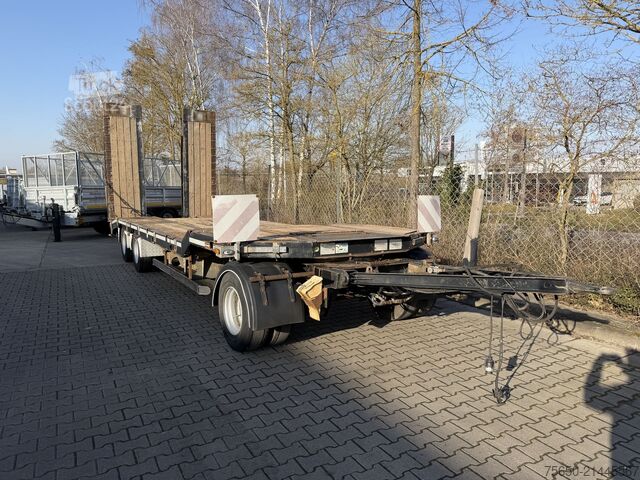 Remorque porte-engins surbaissée Schwarzmueller T3  3 Achs Tiefladeranhänger