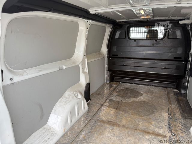 Minibussi PEUGEOT Expert Kasten Premium L3, Sitzheizung, Tempomat