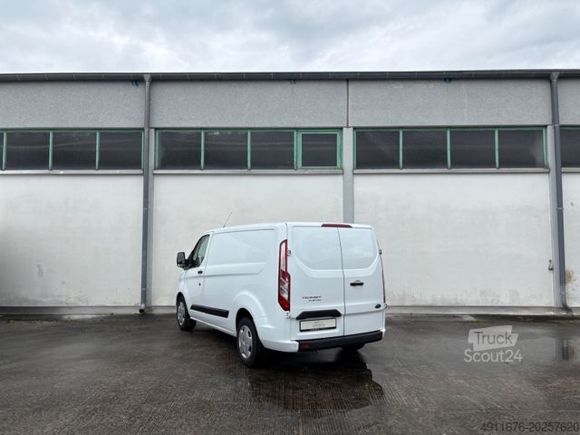 Minibussi FORD Transit Custom Kasten 300 L1, Auto.,Standheizung