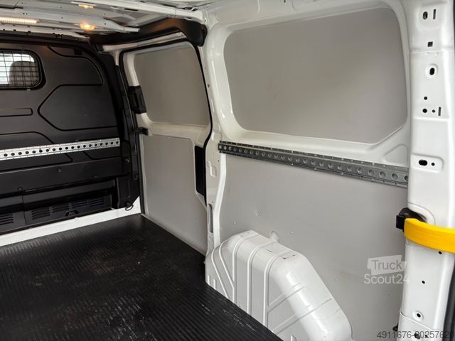 Minibussi FORD Transit Custom Kasten 300 L1, Auto.,Standheizung