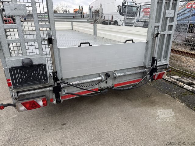 Prikolica z nizko platformo  tt  Tandemtieflader, hydr. Rampen, wenig Benutzt