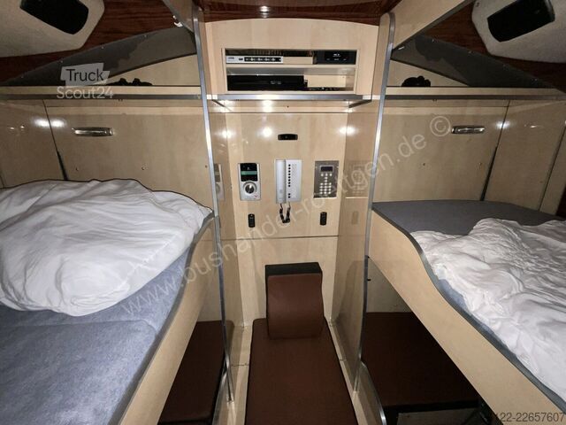 VDL Nightliner автобус з спальними місцями VDL Nightliner