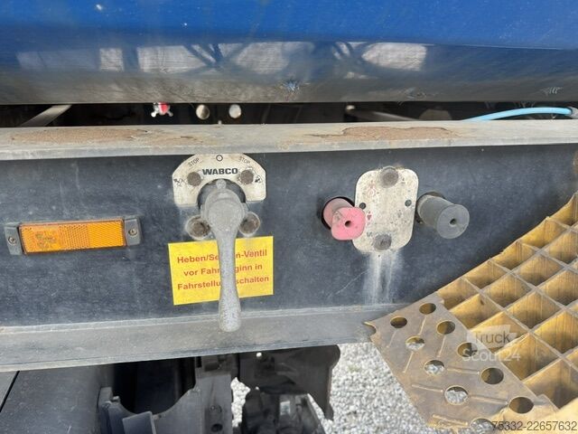 Tippsemitrailer KEMPF 3 Achs Halfpipe Alu 28 m³ SAF Lift
