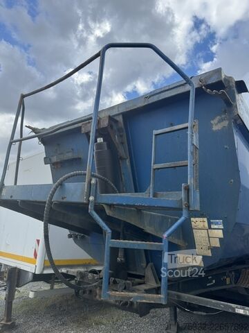 Tippsemitrailer KEMPF 3 Achs Halfpipe Alu 28 m³ SAF Lift