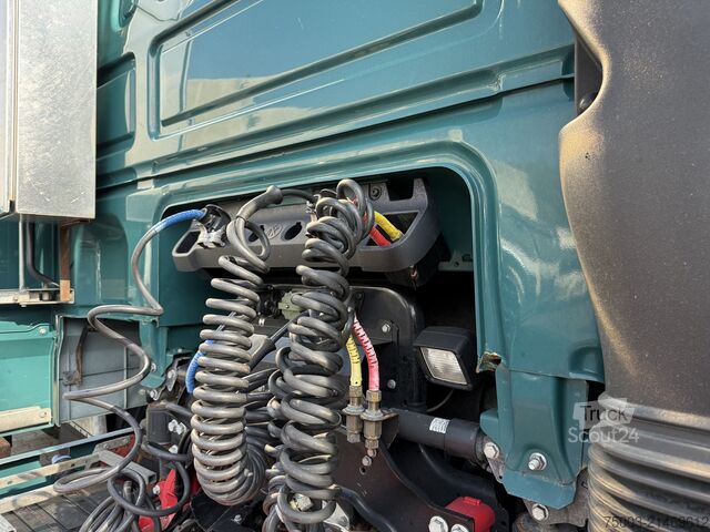 Standaard trekker Daf XF510 4X4H