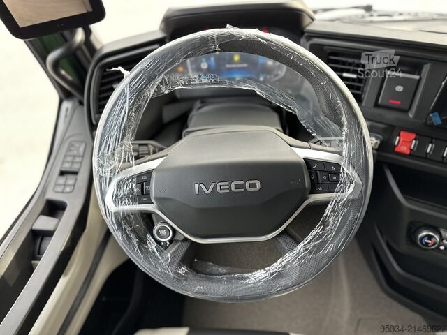 Standart çekici ünitesi Iveco S-WAY 580 ADR