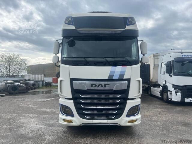 Cap tractor standard DAF XF 530