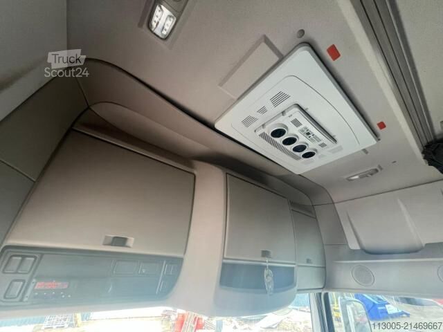 Стандартный седельный тягач DAF XF 530