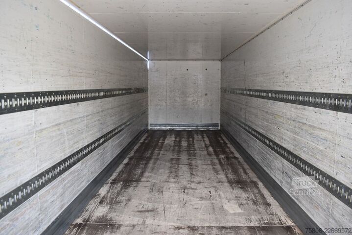 Camión caja MERCEDES-BENZ Antos 2535 6x2 E6 Koffer LBW