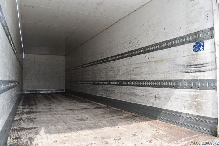 Camión caja MERCEDES-BENZ Antos 2535 6x2 E6 Koffer LBW