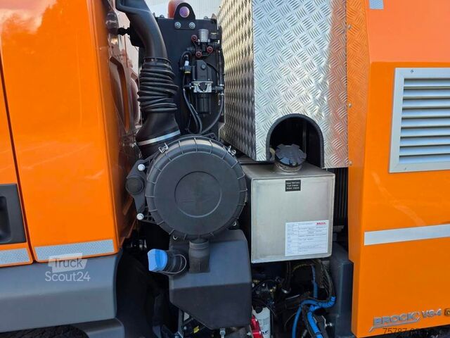 Barredora de calzadas DAF XB 210 Kehrmaschine wie neu Brock VS4 Kehraufbau