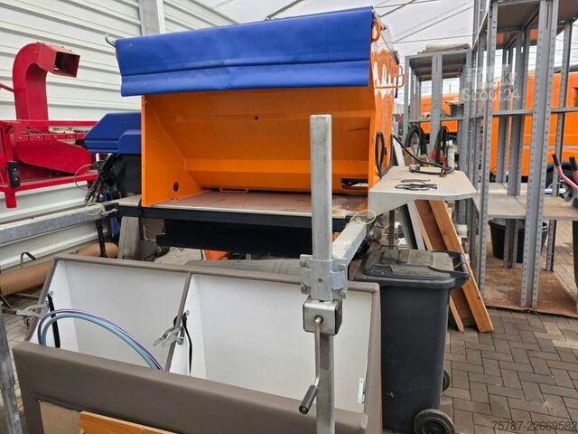 Barredora de calzadas SCHMIDT Schmidt Aebi Flexigo150,Besen,Streuaufbau,Schild