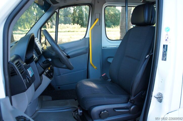 Minibús MERCEDES-BENZ Sprinter 313 CDi L2H2 Triflex Air Rollstuhl 95KW
