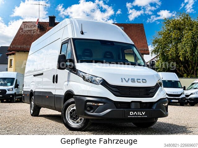 Furgoneta de caja alta IVECO Daily 35S18V L4H3 3.0 L Hi-Matic AHK Navi Kamera
