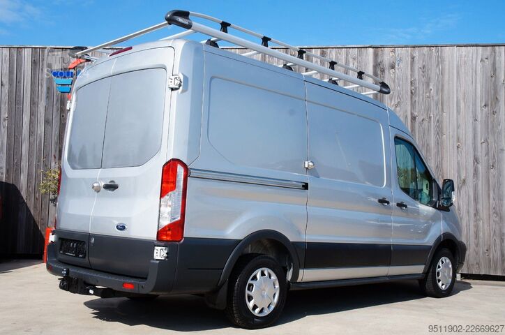 Bestelwagen met verhoogd dak FORD Transit 2.0 TDCi L2H2 Klima Navi Tempom. Sitzhei