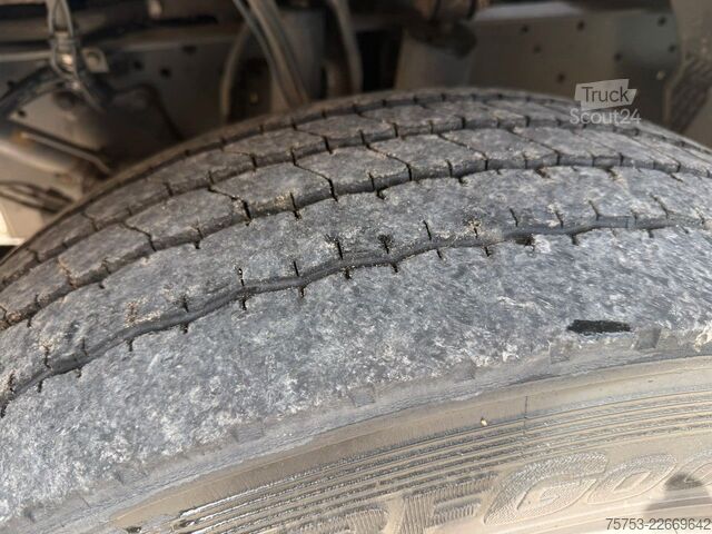 Tovorno vozilo s ravno platformo in ponjavo MERCEDES-BENZ 1524L Atego, Edscha, Lbw