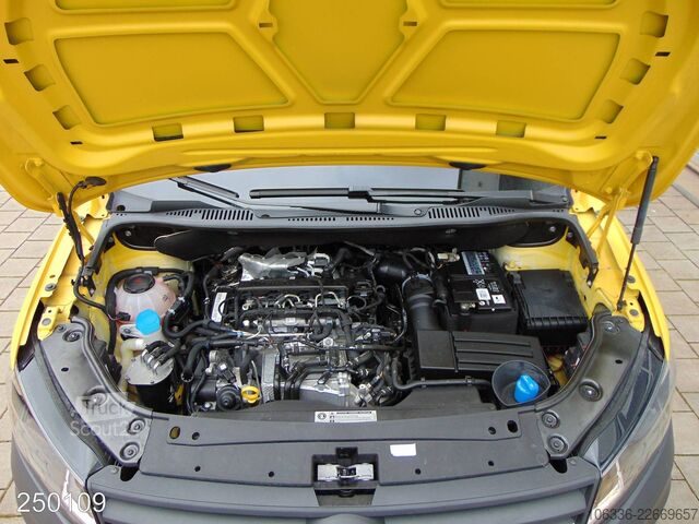Панельний фургон VW Caddy Maxi 2.0 TDI 4Motion -2x Schiebetür-HFT-