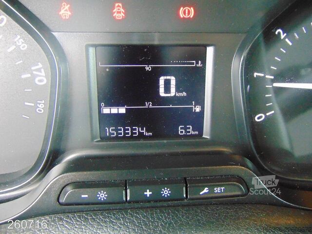 Панельний фургон PEUGEOT Expert 1.6 BlueHDI 95 L2 -KLIMA-