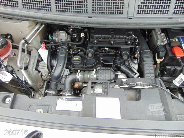 Панельний фургон PEUGEOT Expert 1.6 BlueHDI 95 L2 -KLIMA-