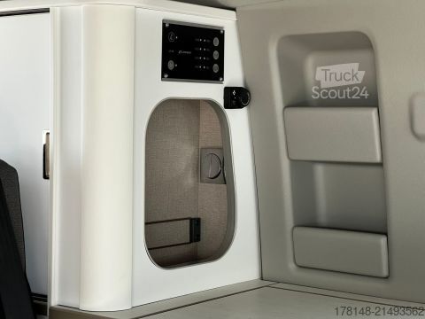 Караван/кемпер Bürstner Copa C 500