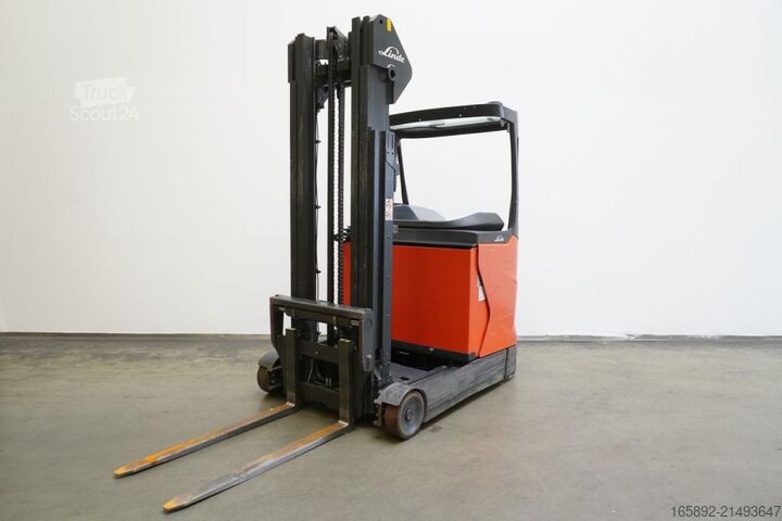 Chariot à mât rétractable Linde R 14 1120