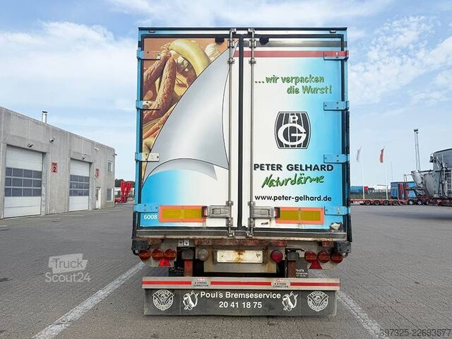 Chladírenská/mrazírenská přeprava Schmitz Refrigerated trailer / Kühlauflieger