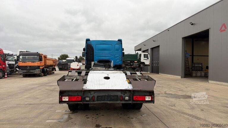 Châssis cabine Renault Kerax 520 (PARFAIT ETAT / TRES PROPRE / LAMES /...