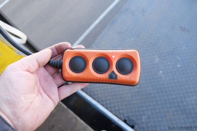 Naczepa otwarta z plandeką KRONE CITYSATTEL  KRONE 1-achs SEP 10/ BPW/TRIDEC lenk