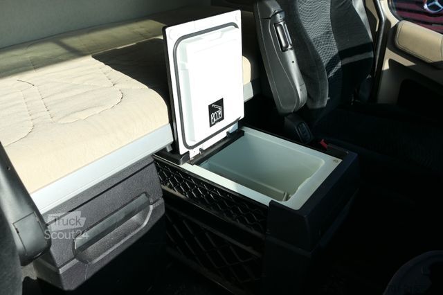 Tracteur routier standard MERCEDES-BENZ Actros 1851 Bigspace Retarder XL-Tank Blatt/Luft