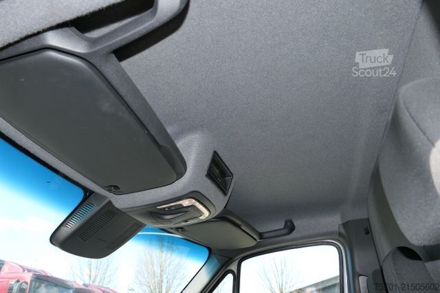 Car carrier van ALGEMA MB Autotransporter Moetefindt Funk Seilwinde