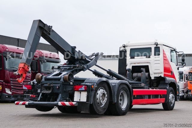 Roll-off tipper truck MAN TGA 26.460 Abrollkipper Lift-/Lenkachse