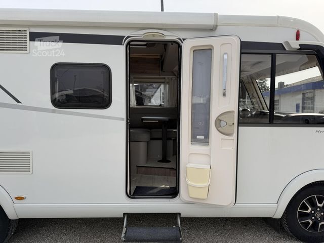 Integraal camper HYMER/ERIBA Exsis-i Pure 580 1. Hand, Markise, TV
