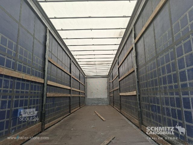 Odprta polprikolica s ponjavo Schmitz Cargobull Curtainsider Mega