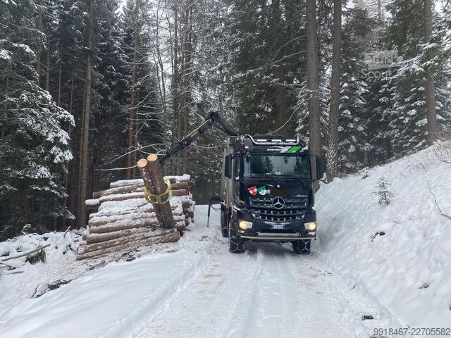 кран-манипулятор на шасси грузовика Mercedes-Benz arocs