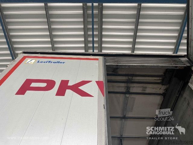 Atvērta puspiekabe ar tentu Berger Curtainsider Standard
